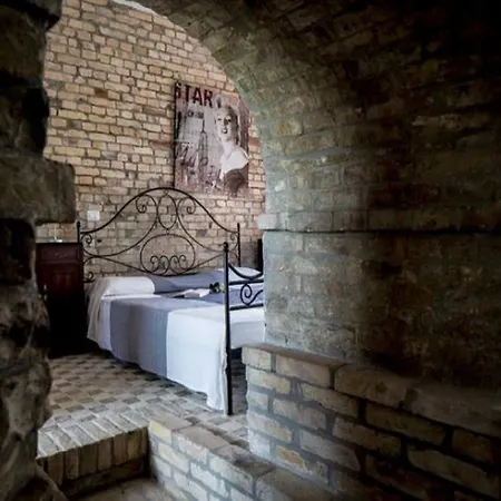 Charming In Near Village *