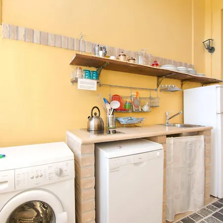 Charming In Near Village Appartement
