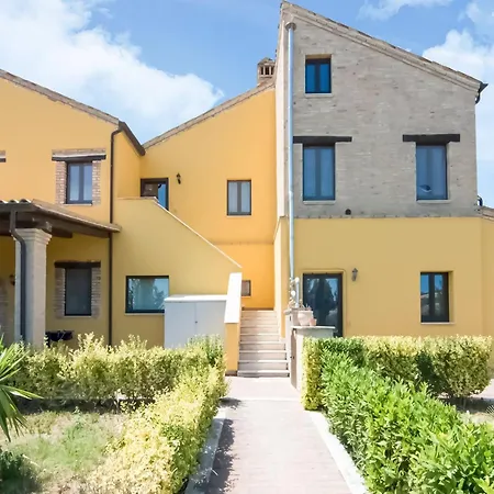 Daire Charming In Near Village *