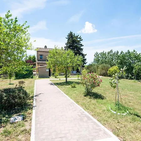 Charming In Near Village Daire *